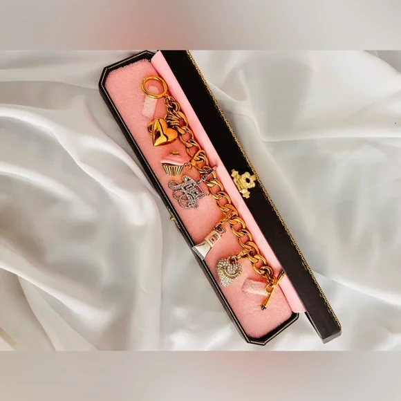 Juicy Couture Vintage  Gold Bracelet with charms - Picture 3 of 16
